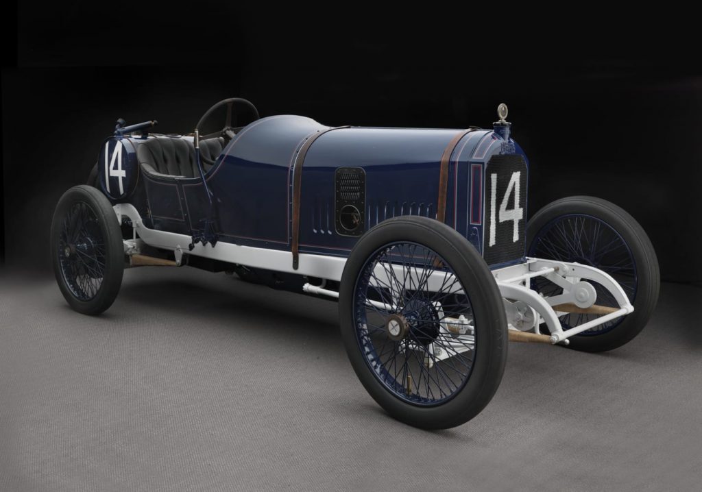 1913 Peugeot V4 4 válvulas 90 hp @ 2900 rpm