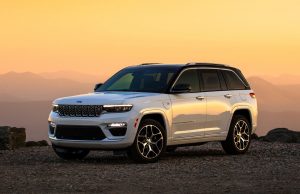 2022 Grand Cherokee Summit