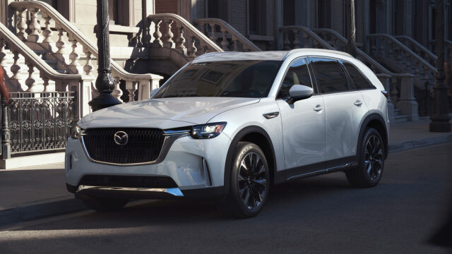 2024-Mazda-CX-90---17---Original_